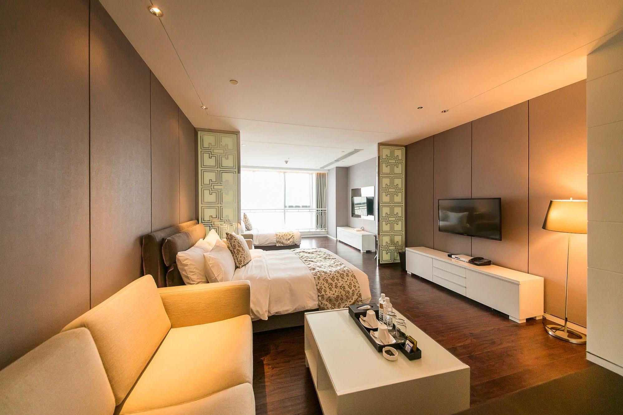 Suning Auraya Service Apartment Nanjing Нанкин Экстерьер фото